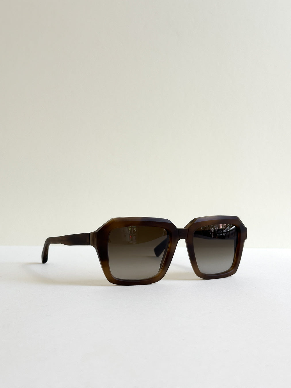 Mykita brown Kilenda timeless sunglasses frame. Acetate. Craftsmanship. Amsterdam.